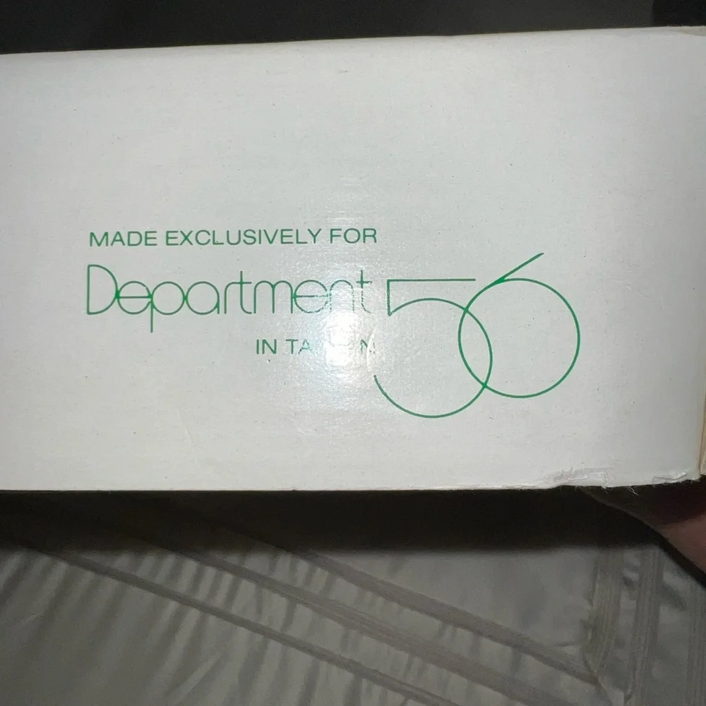 Department 56 Metal Wreath